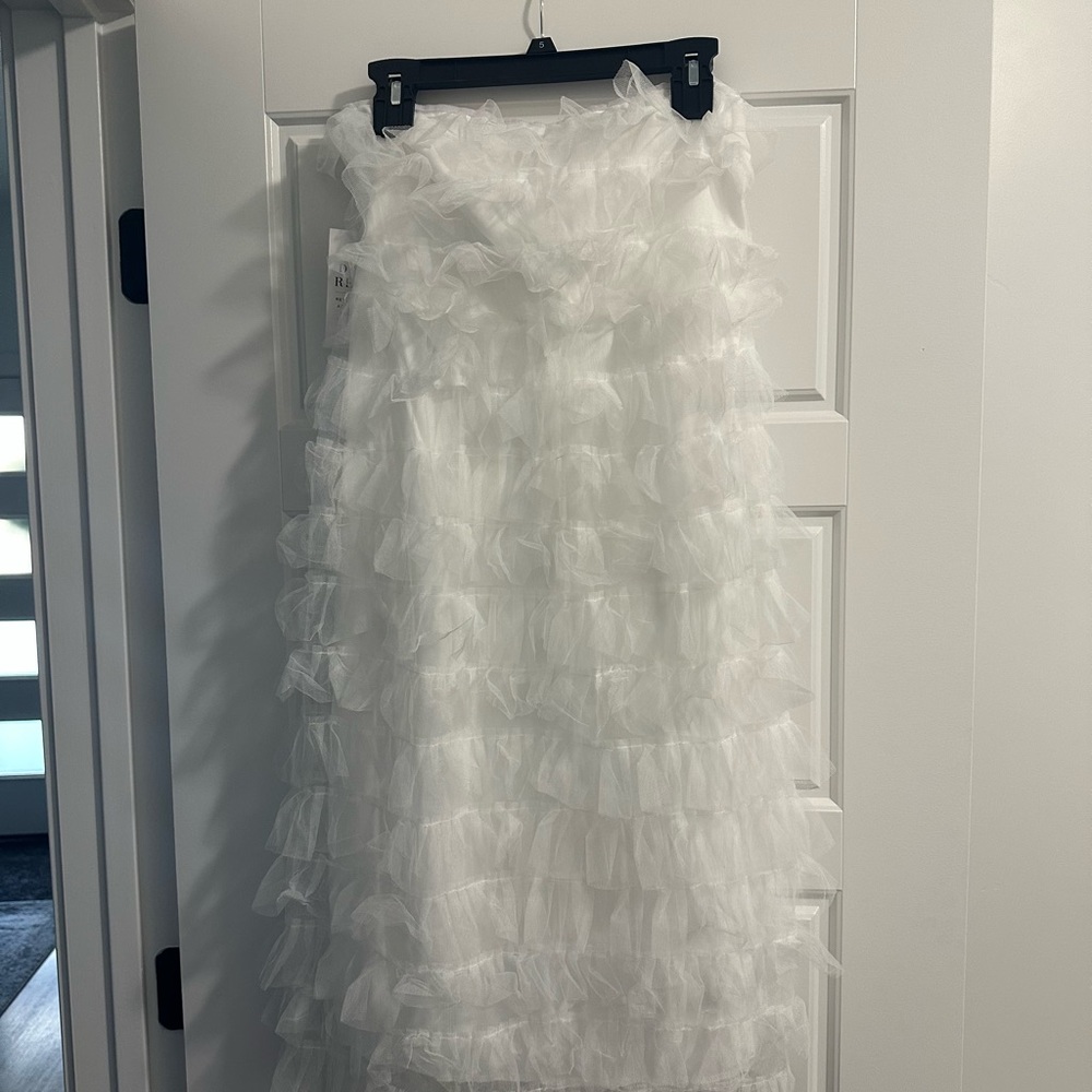 Size 2 & 4 White Strapless Dress.